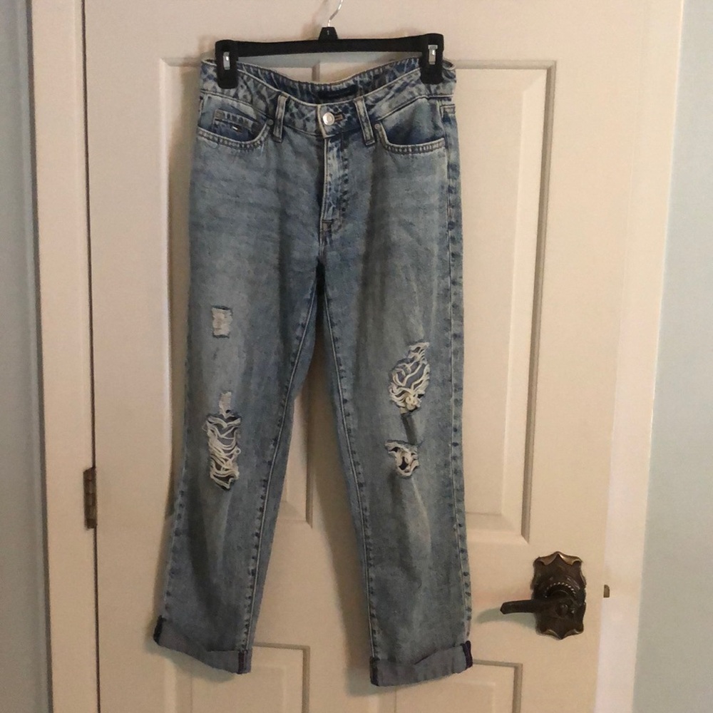 Tommy Hilfiger Light Wash Rolled Up Jeans